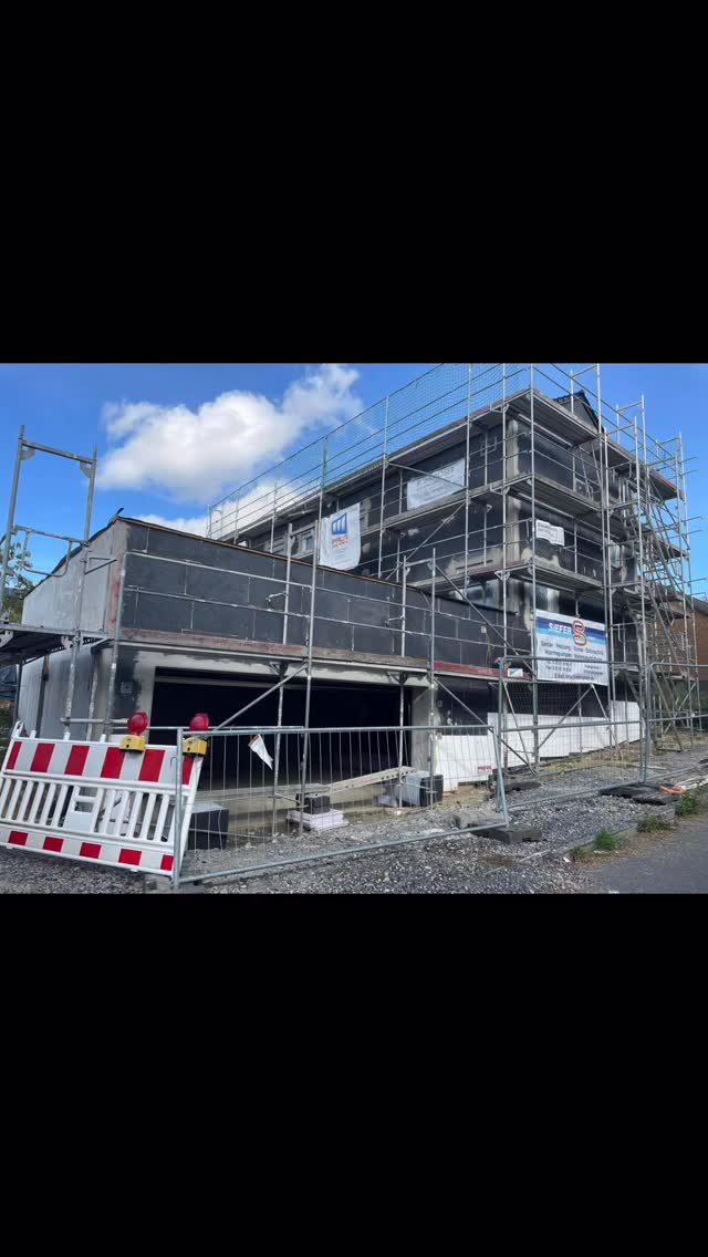 🔨✨ Qualität, die man sieht – unsere Putzarbeiten 2025 ✨🔨

Dieses Video zeigt einige unserer abgeschlossenen Innen- und Außenputzprojekte aus 2025.
Ein kleiner Einblick in die Qualität, Präzision und Leidenschaft, mit der wir täglich arbeiten.

Ob Innenputz, Außenputz oder komplette Fassadenarbeiten – wir stehen für saubere Ausführung, langlebige Ergebnisse und termingerechte Umsetzung.

📽️ Überzeugen Sie sich selbst von unserer Arbeit
📞 Kontaktieren Sie uns für Ihr nächstes Projekt

#Innenputz #Aussenputz #Innenputzarbeiten #Aussenputzarbeiten #Putzarbeiten #Verputzarbeiten #Fassadenputz #Fassadenarbeiten #Wandputz #Deckenputz #Innenausbau #Fassadensanierung #Neubau #Sanierung #Renovation #Bauprojekte #Handwerksbetrieb #Putzfirma #Baufirma #Baubranche #QualitätAmBau #Referenzen #Bau2025 #HandwerkVomProfi